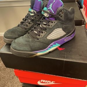Jordan 5 “Black Grapes”